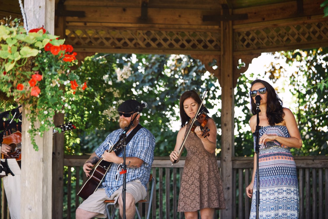 Kendall Goddard Band - image by Kornelia Kulbacki