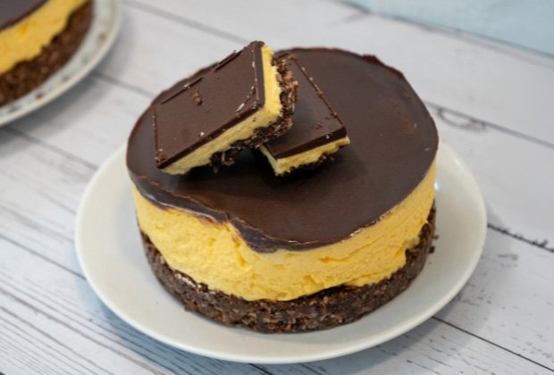Nanaimo cake